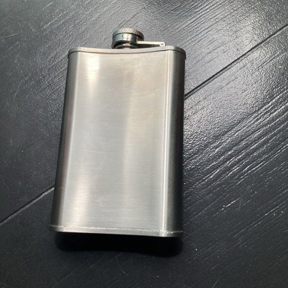 Canadian Club Reserve Flask Stainless Steel Awesome Condition 5oz - Picture 4 of 5